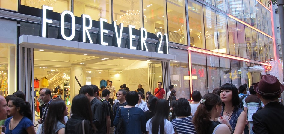 Forever21 da marcha atrás en Hong Kong y baja la persiana de su ‘flagship store’